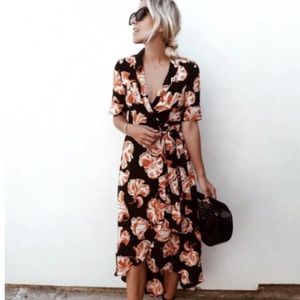 Ganni Geroux wrap dress 100% silk. Size 36 (US4).